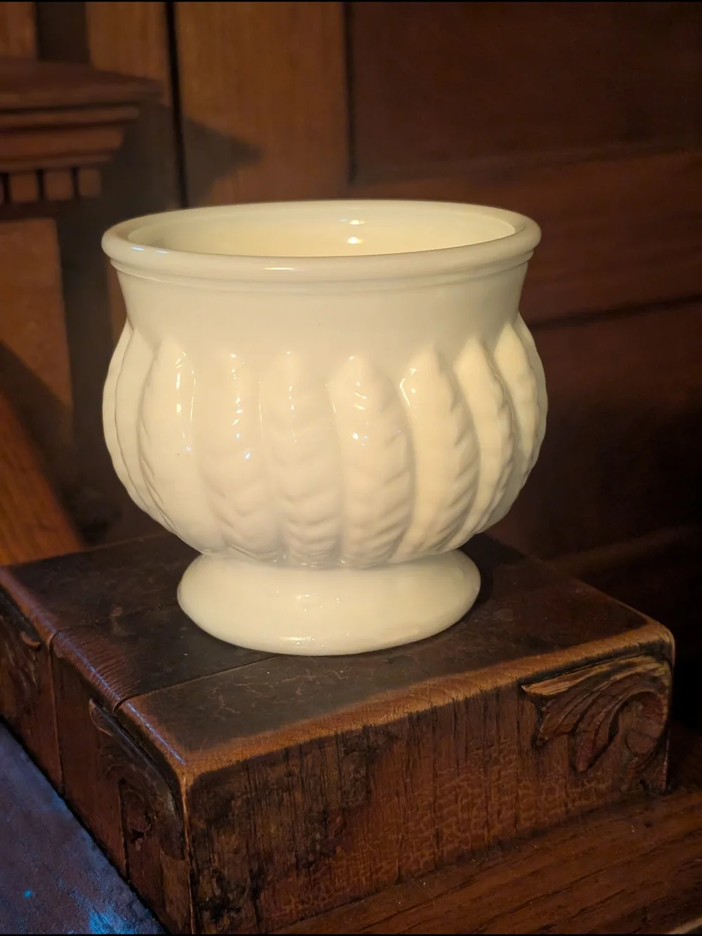 Vintage RANDALL White Milk Glass Wheat/ Feather Planter